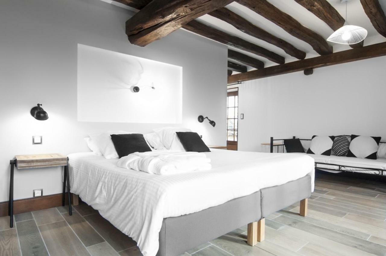 Jardin Des Sens, La Rente D'Eguilly Bed & Breakfast Exterior photo